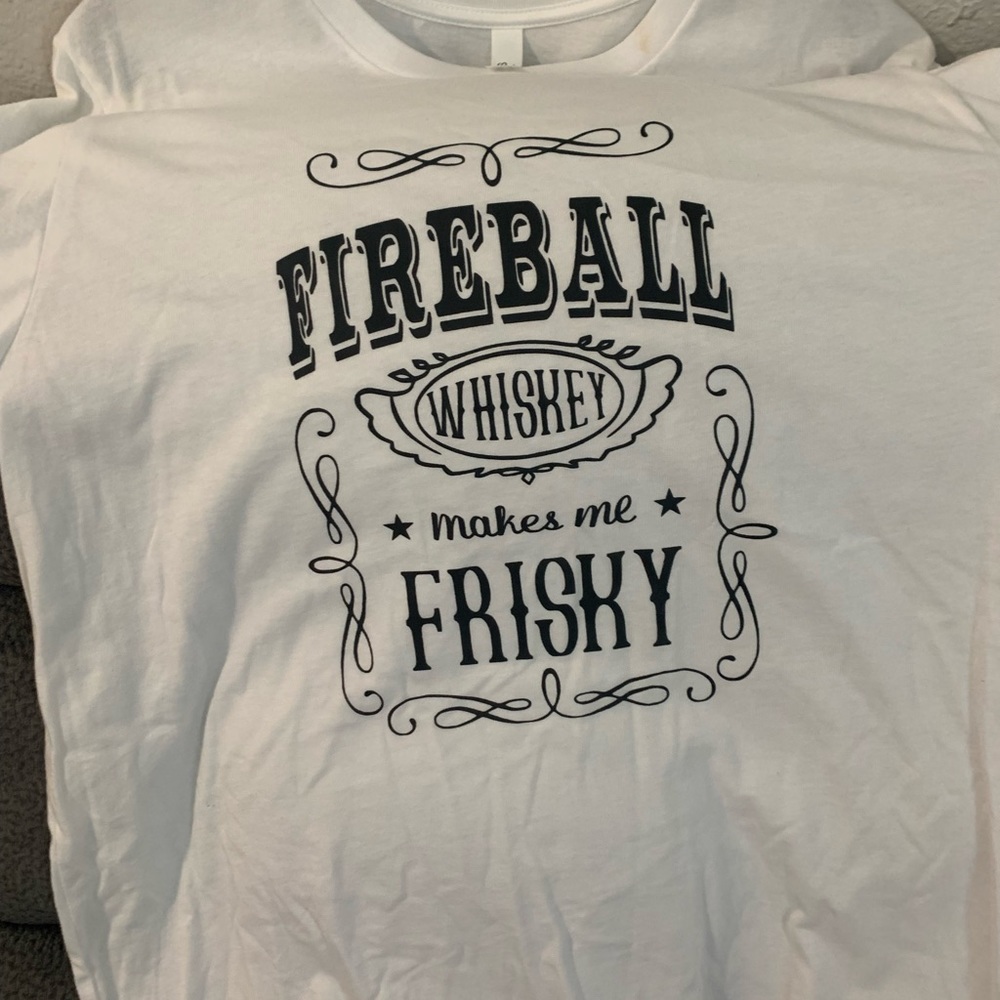 Tee shirt